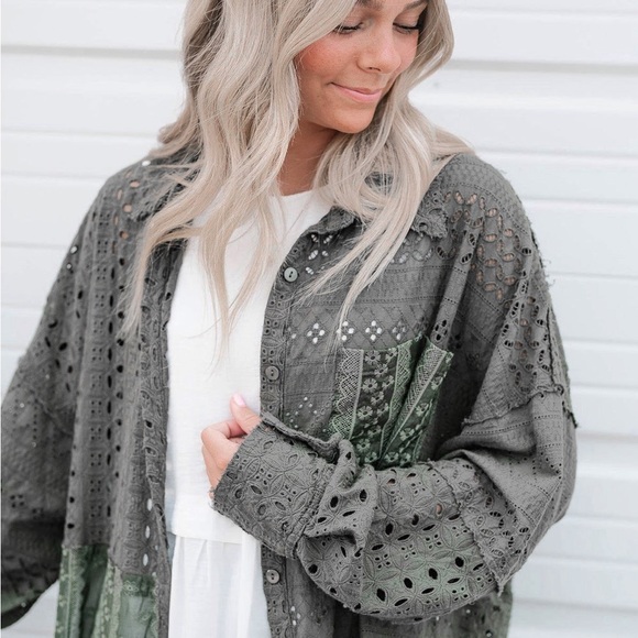 Duffel Green Eyelet Pattern Patchwork Oversized Button Up Shacket Bohemian style - Picture 12 of 15